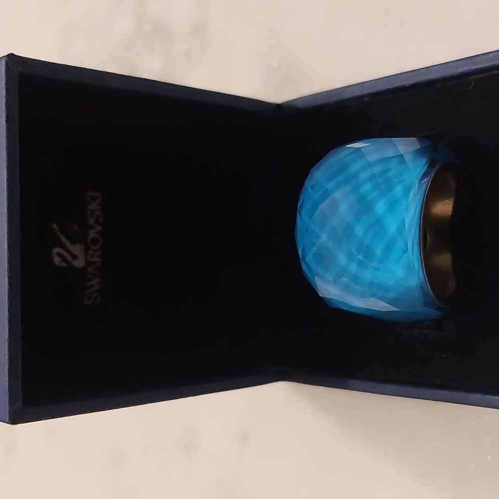 Swarovski Ring - Picture 5 of 6